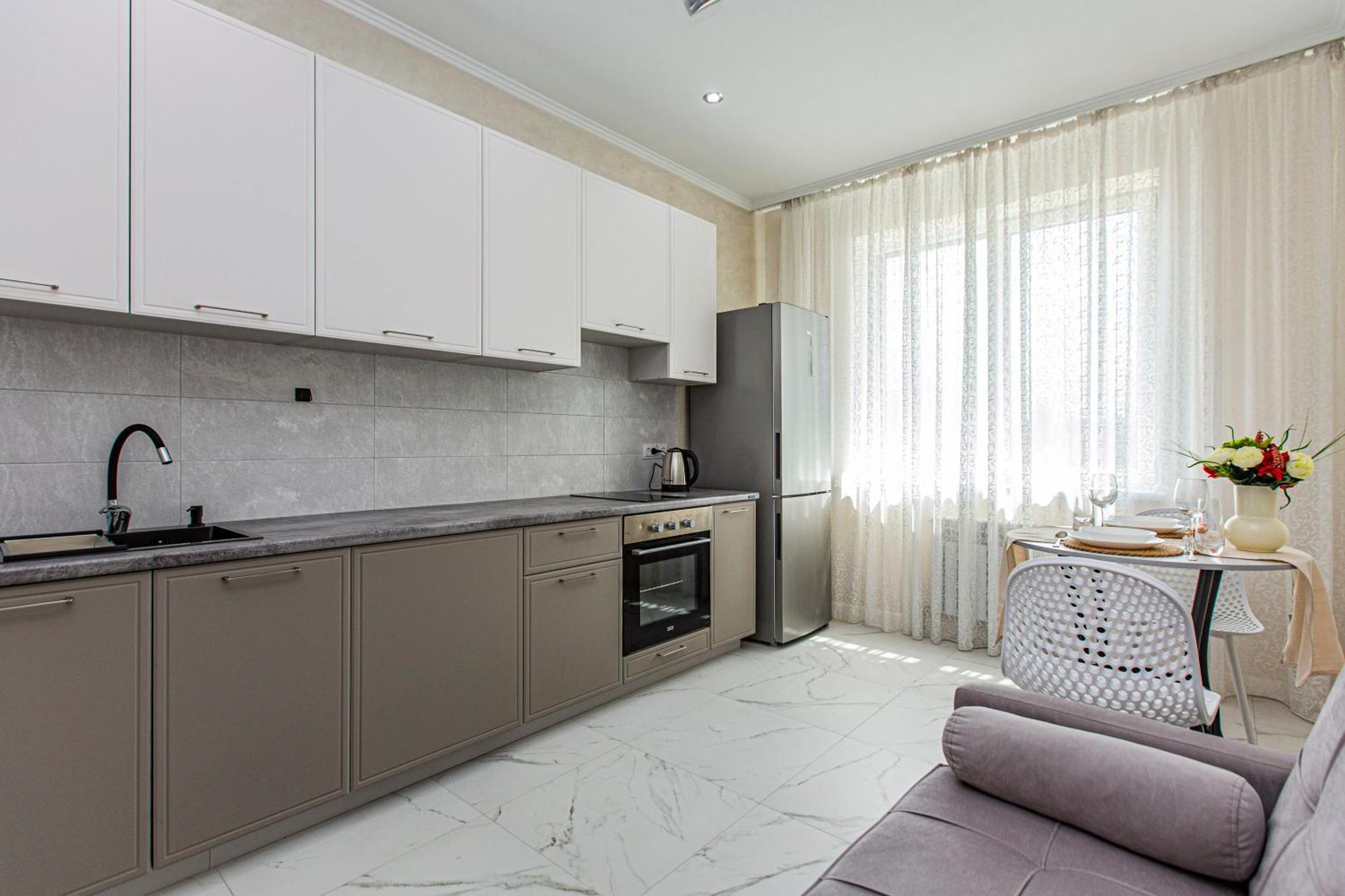 2 Room Apartment In The Center Almatî Exterior foto